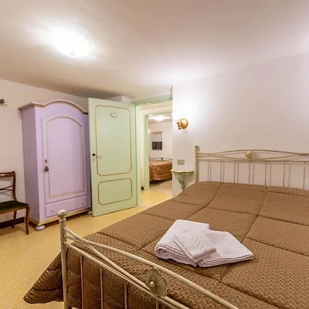 Casa Savonarola Charme Homestay szállás *