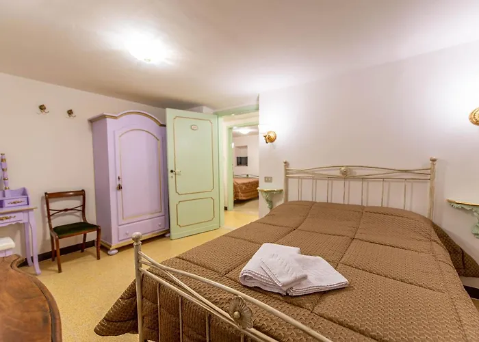 Casa Savonarola Charme Alloggio in famiglia *