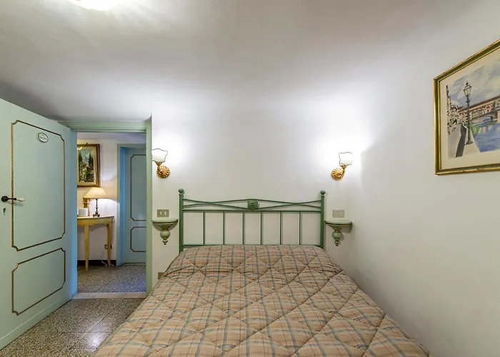 Casa Savonarola Charme Alloggio in famiglia Firenze