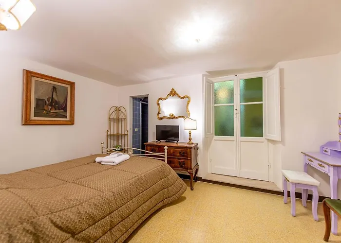 Casa Savonarola Charme Alloggio in famiglia *